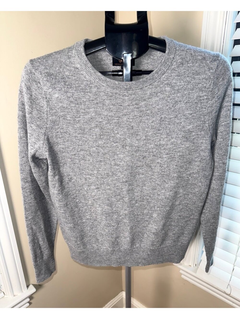 Quince 100% Mongolian Cashmere Crewneck Sweater Heather Grey Small NWOT